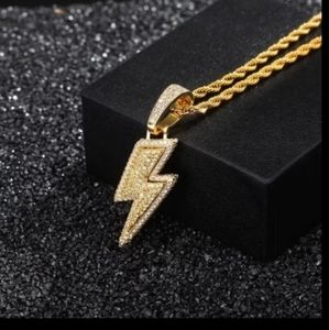 18k gold lightning pendant and rope chain